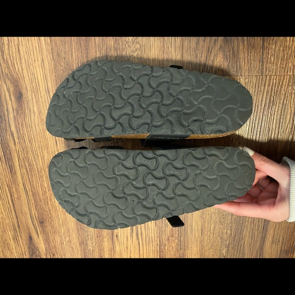 SOLD Used Birkenstock Mayari Black size 37 sandals - Picture 4 of 4
